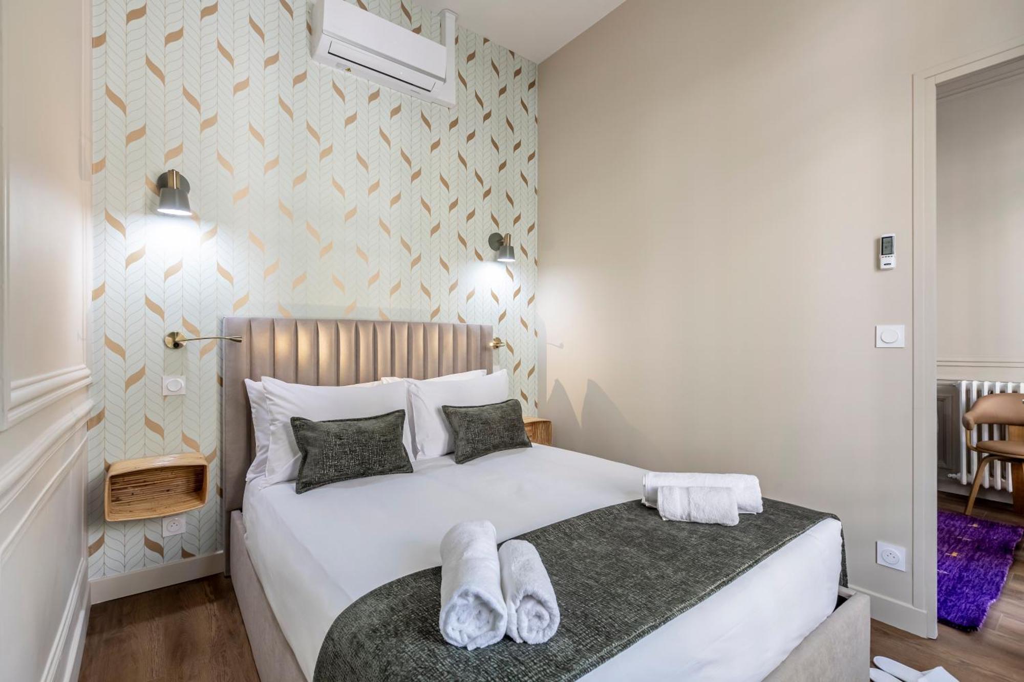 Sweett - Villiers Apartment *
